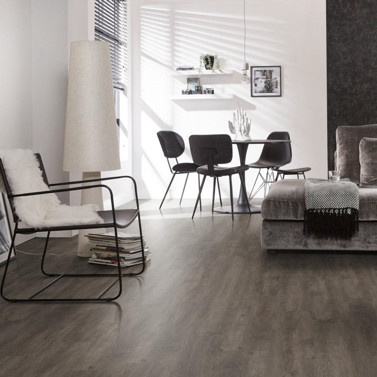 Supremo Dark Grey Dryback