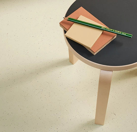 Marmoleum Love Life Recharge White Chocolate 3584