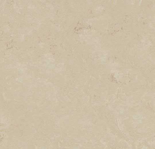 Marmoleum Love Life Recharge Cloudy Sand