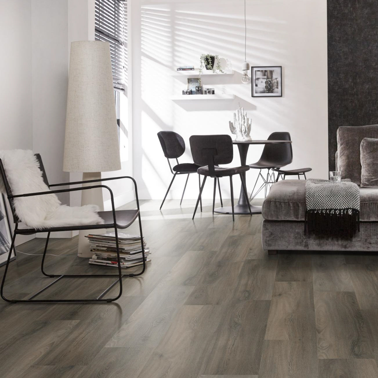 Avanto Dark Grey Dryback